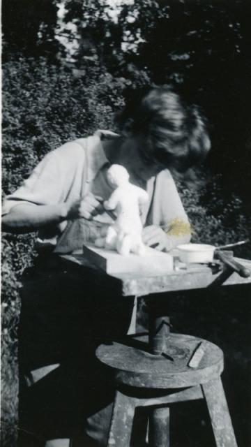 Przed pracownią, Londyn ok. 1946