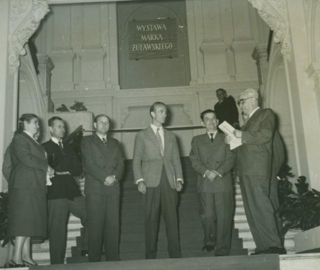 Wernisaż wystawy monograficznej w warszawskiej Zachęcie, 1957